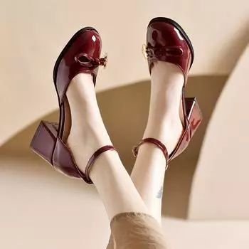Сандалии Baotou женские бордовые на высоком каблуке яркие кожаные полые одинарные туфли ~ юбка носить 7 см маленькие кожаные туфли 35 красный