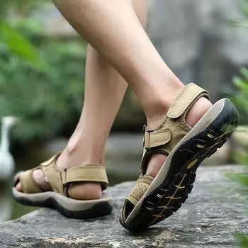 Сандалии большого размера в британском стиле, модная пляжная обувь, классные тапочки, обувь для прогулок на свежем воздухе, трендовая летняя дышащая мужская обувь 38