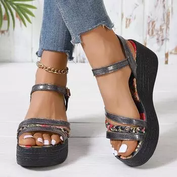 Сандалии большого размера женские летние 2024 года, новые односложные пряжки с танкеткой на платформе, римские сандалии, повседневные сандалии 36 чёрный