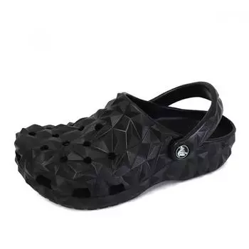 Сандалии Crocs Classic Geometric Public Clog, черные 209563 001 209563001/240mm(M5/W7)