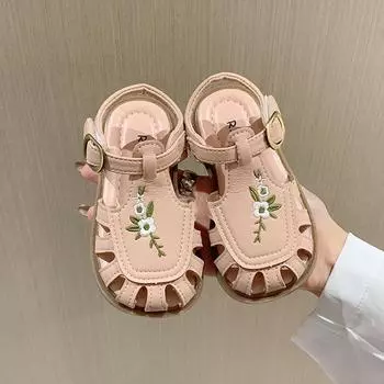 Сандалии для маленьких девочек с цветочными вырезами, бежевые, коричневые, милые детские шлепанцы, лето 21–30, красивая дышащая нескользящая детская обувь 22 розовый
