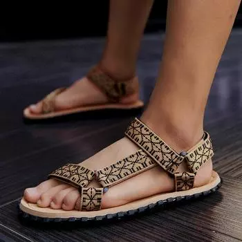 Сандалии-гладиаторы, мужская летняя пляжная повседневная обувь, мужские уличные нескользящие тапочки, шлепанцы, мужские дышащие спортивные сандалии Hombre 40 чёрный