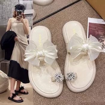 Сандалии и тапочки 2024 года для женщин, летняя новая модная верхняя одежда с защипнутыми стопами, сандалии на плоской подошве, универсальные 35 бежевый