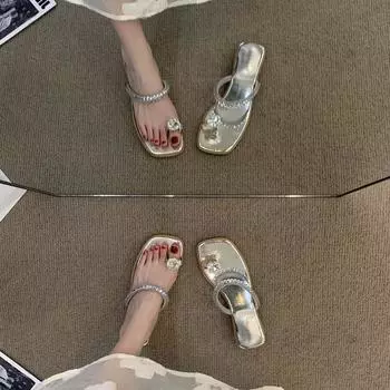 Сандалии с французской квадратной головкой и стразами, тапочки, туфли-феи, летняя уличная одежда 2025 года, темпераментные серебряные сандалии, изысканная щедрая женская обувь 35