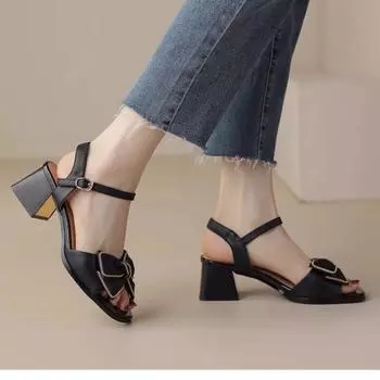 Сандалии с ремешками и блочным каблуком в стиле французской феи, универсальные женские босоножки на среднем каблуке, корейская версия нового летнего лука 2024 года 35 чёрный