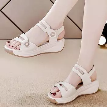 Сандалии с жемчугом, женская обувь, летние пляжные туфли с открытым носком и ремешком на спине для женщин, уличные удобные женские современные сандалии с пряжкой 35