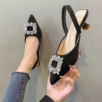 Сандалии женские Baotou 2025 года, новые летние туфли на толстом каблуке с заостренным ремешком, французские нежные стразы, с заостренным задником 35 чёрный