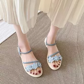 Сандалии женские летние 2024 года, новые пляжные туфли на плоской подошве, верхняя одежда для беременных женщин с юбкой, универсальные римские туфли на мягкой подошве 35 покинуть белый