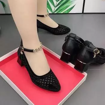 Сандалии женские, летняя модная верхняя одежда, обувь с полыми отверстиями, женская обувь с сеткой, дышащая одинарная обувь, женская нескользящая обувь для мам 35 чёрный
