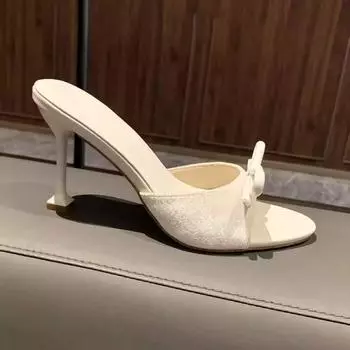 Сандалии женские летняя одежда 2025 новые односложные феи модные тапочки с бантом сандалии на высоком каблуке 35 чёрный