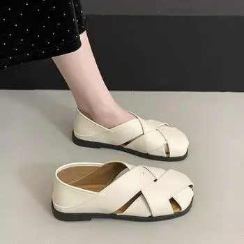 Sandals women s new summer outer wear bag head pig cage shoes woven square head hollow single shoes flat bottom 35