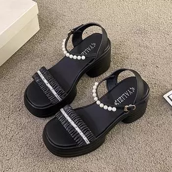 Sandals women s summer new Xiaoxiangfeng platform fashion Roman beach casual shoes pearl one-word belt with skirt 35