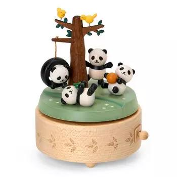 Sanrio Деревянная музыкальная шкатулка с игрушкой панды для интерьера 087548