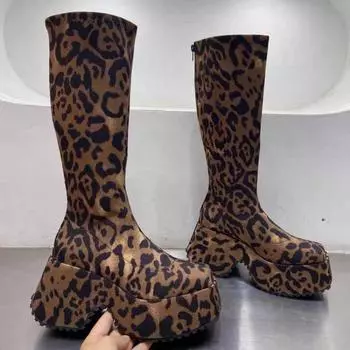 Сапоги до колена с леопардовым принтом, женские зимние сапоги на платформе, замшевые туфли с квадратным носком, трендовый дизайн 2024 года, высокие каблуки, ботинки челси в готическом стиле 35 леопардовый