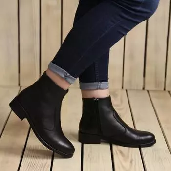 Сапоги из натуральной кожи в женском стиле