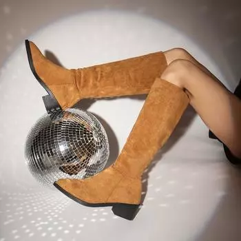 Сапоги с острым носком и складками, женские сапоги до колена из искусственной замши, женские ковбойские сапоги на низком толстом каблуке, большие размеры 35