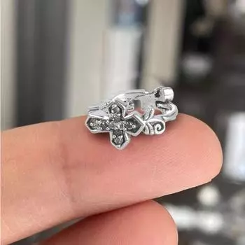 Серьга-пусет с готическими крестами для мужчин, винтажные панк-стили, ювелирные изделия, портативные дизайны из сплава, одиночная серьга-пусет для сочетания с разными нарядами 1