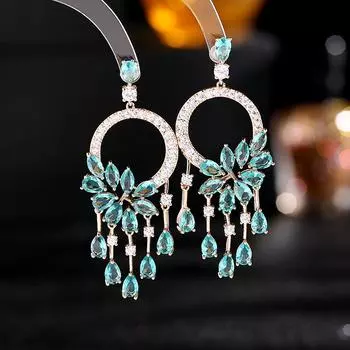 Серьги 2024 Тенденция Темперамент Богемный ретро-стиль Серьги Прилив преувеличенная атмосфера Серьги тяжелой промышленности Серьги с цветочной кисточкой и каплями воды 1 pair красный