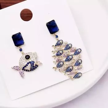 Серьги 2024 трендовые модные индивидуальные синие цирконовые милые серьги женские асимметричные маленькие серьги-рыбки 1 pair золотистый