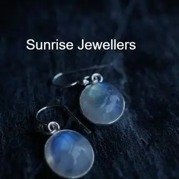 Серьги Akoni Moonstone - Овальные / Круглые серьги Ari в комплекте с серьгами-гвоздиками Sunrise и кольцом Huggie Hoop с подвеской • Подарок лучшему другу • Free Size белый