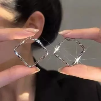 Серьги Alien Pearl с изысканным французским дизайном и подвеской для женщин One Size