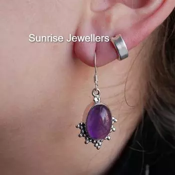 Серьги Amethyst Ari от Sunrise Stud Earring и обруч Huggie Hoop с подвеской • Подарок лучшему другу • Free Size фиолетовый