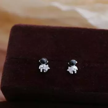 Серьги-астронавты для женщин, маленькие, милые, изысканные, креативные, персонализированные, в форме звезд