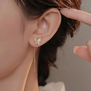 Серьги-бабочки из циркония. Нежные простые золотые серьги-бабочки.