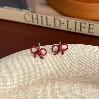 Серьги-бантики Ankola Red: Элегантные, универсальные серебряные игольчатые украшения для женщин