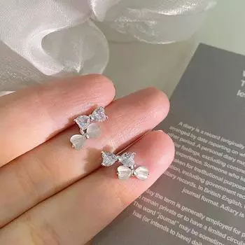 Серьги-бантики с гвоздиками Милые и универсальные серьги Маленькие и изысканные темпераментные милые и свежие серьги