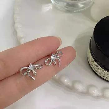 Серьги-бантики с квадратными бриллиантами, маленькие и высококачественные, милые серьги для темпераментных женщин, новый стиль