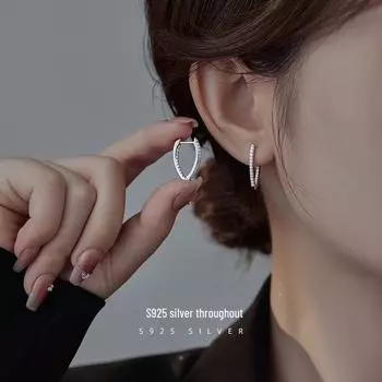 Серьги Banyan Tree S925 Silver Geometric Zircon V-образной формы для женщин platinum серебряный