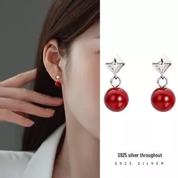 Серьги Banyan Tree S925 Silver Red Bean Cinnabar Zodiac для женщин - Ретро-новогодний дизайн 925 Silver платиновый