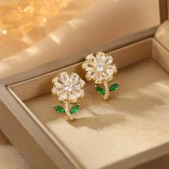 Серьги-цветы, полные циркония, модные свадебные серьги в японском и корейском стиле, серебряные иглы, слегка инкрустированные цирконием, милые серьги-гвоздики.