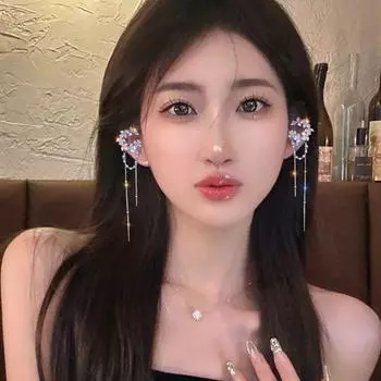 Серьги-цветы с бахромой и бриллиантами в стиле ретро, высококачественные серьги-клипсы, серьги с нишевым дизайном, клипсы, без пирсинга ушей, для женщин