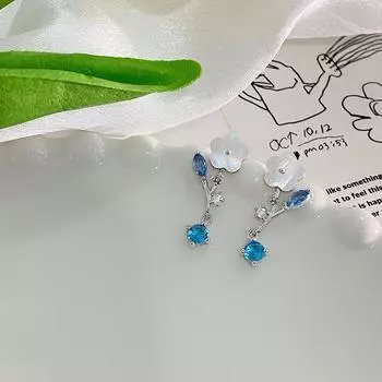 Серьги-цветы с голубыми бриллиантами Красивые и универсальные серьги в сказочном стиле Light Luxury High-end Серьги Niche
