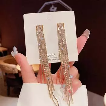 Серьги-феи с бриллиантами. Модное чувство темперамента. Супер фея. Кисточки. Тонкие серьги. Преувеличенные серьги.