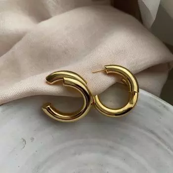 Серьги-гвоздики Cold Wind Commuting Simple C-образной формы, универсальные, глянцевые, металлические, темпераментные, продвинутые, женские