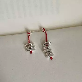 Серьги-гвоздики Design Sense из асимметричного красного веревочного ломаного серебра, женские, нишевые, индивидуальные, уникальные, изысканные, простые, универсальные