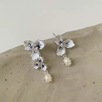 Серьги-гвоздики Design Sense с асимметричным масляным цветком и бахромой, женские, в стиле Гонконга, ретро, легкие, роскошные, элегантные, универсальные