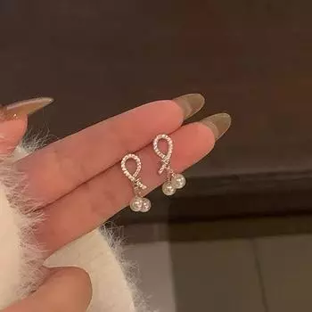 Серьги-гвоздики Design Sense с металлическим жемчугом и бахромой из циркония для женщин, легкие, роскошные, элегантные, индивидуальные, простые, модные, темпераментные серьги