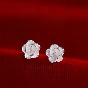 Серьги-гвоздики «Холодный ветер» с камелией, женские, нишевые, легкие, роскошные, модные, дизайнерские, индивидуальные, универсальные серьги