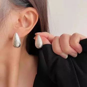 Серьги-гвоздики из матовой воды золотого и серебряного цвета для женщин M