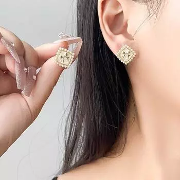Серьги-гвоздики из серебра 925 пробы с квадратным жемчугом, нишевый дизайн, корейская версия высококачественных сережек, серьги-бантики в стиле темперамент