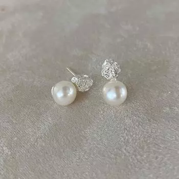 Серьги-гвоздики из сложенного жемчуга для женщин Ins Серьги из фольги с холодным ветром Серьги из французской ретро-лавы