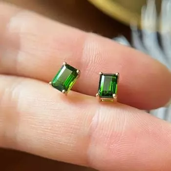 Серьги-гвоздики из стерлингового серебра 925 пробы с квадратным сахарным изумрудом, женские прямоугольные серьги с бриллиантами, необычный дизайн, легкие роскошные серьги 925