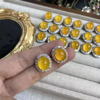 серьги-гвоздики из желтого халцедона ян, слегка инкрустированные цирконием, овальные серьги-гвоздики с розово-фиолетовой яичной поверхностью, полированные серьги, партия сережек