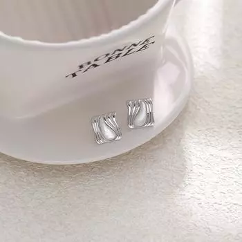 Серьги-гвоздики квадратные из стерлингового серебра S925 для женщин, легкие роскошные серьги в стиле меньшинств, серьги-капли из белой ракушки