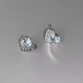 Серьги-гвоздики Love для женщин Ins Simple and Cold Wind в форме сердца из циркония