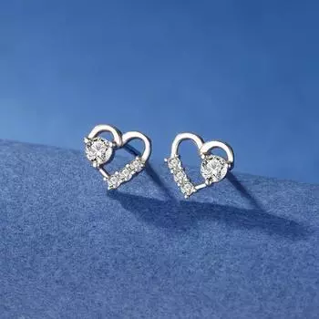 Серьги-гвоздики Love из стерлингового серебра S925 пробы, женские, маленькие, свежие и изысканные, 30-точечные серьги в форме персикового сердца, простые серьги с бриллиантами в форме сердца 925 Silver